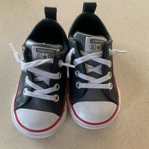 Size 5 converse boy shoes never worn new without box.